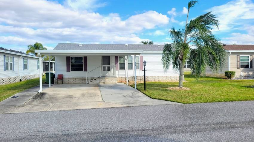 Winter Haven, FL Mobile Home for Sale located at 620 Yellow Cypress Lane Cypress Creek Village